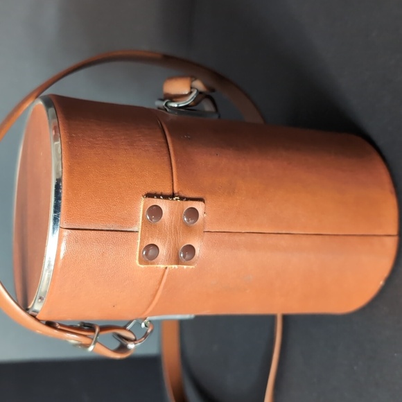 Vintage Brown Leather Camera Lens Case with Strap. - Picture 4 of 9